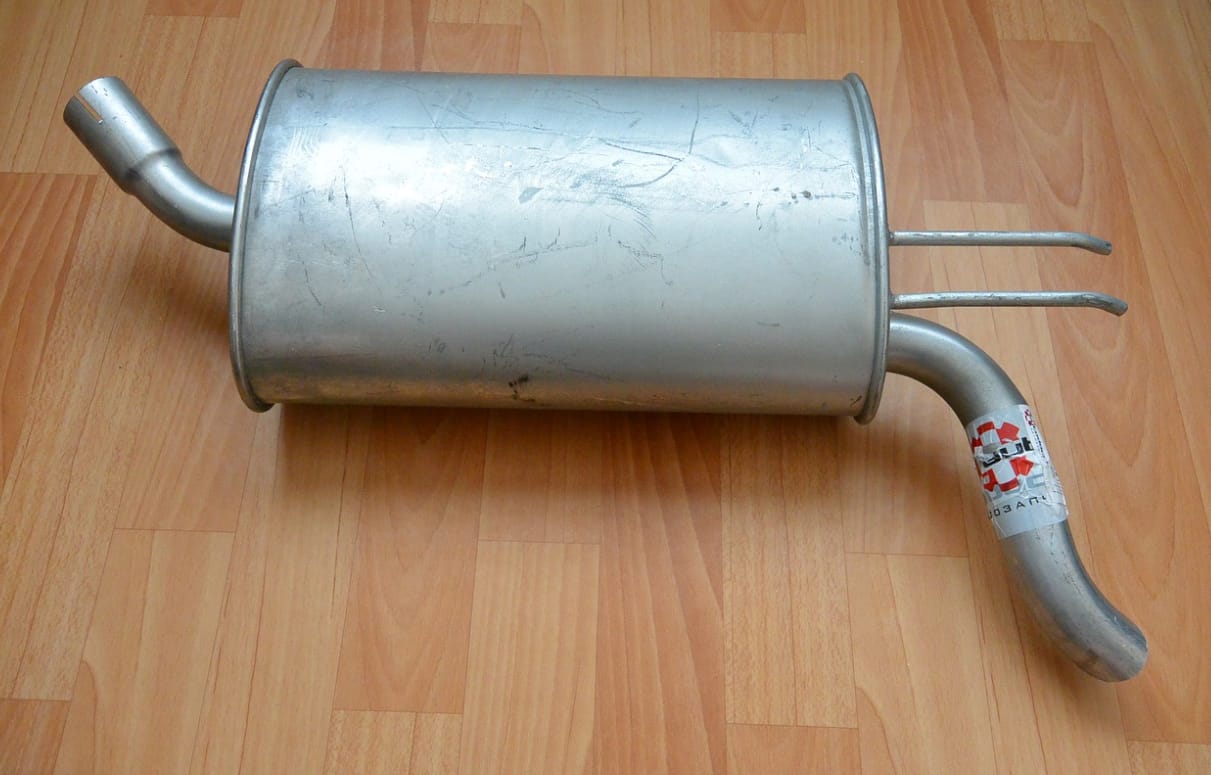 Guide to Perform Muffler Replacement That Is Appropriate for the Traffic Laws